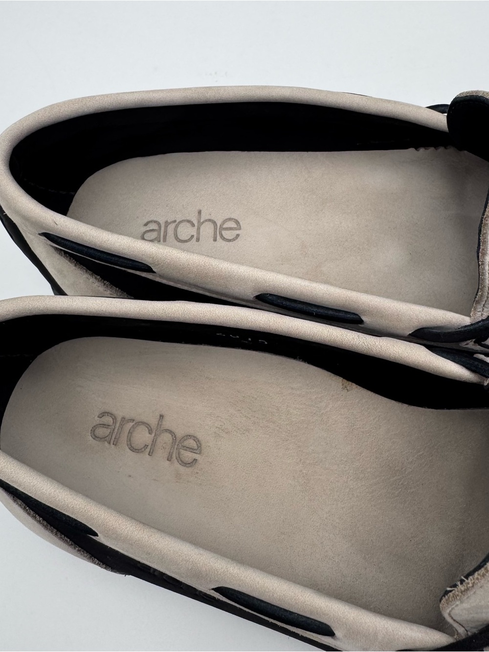 Arche Moccasin Loafers Two Tone Cream Black Leather Women EU 39 US 8 - Picture 9 of 13